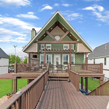 Luxury Waterfront Home Family And Pet Friendly Near Surfside Beach 11 Mins Freeport Dış mekan fotoğraf