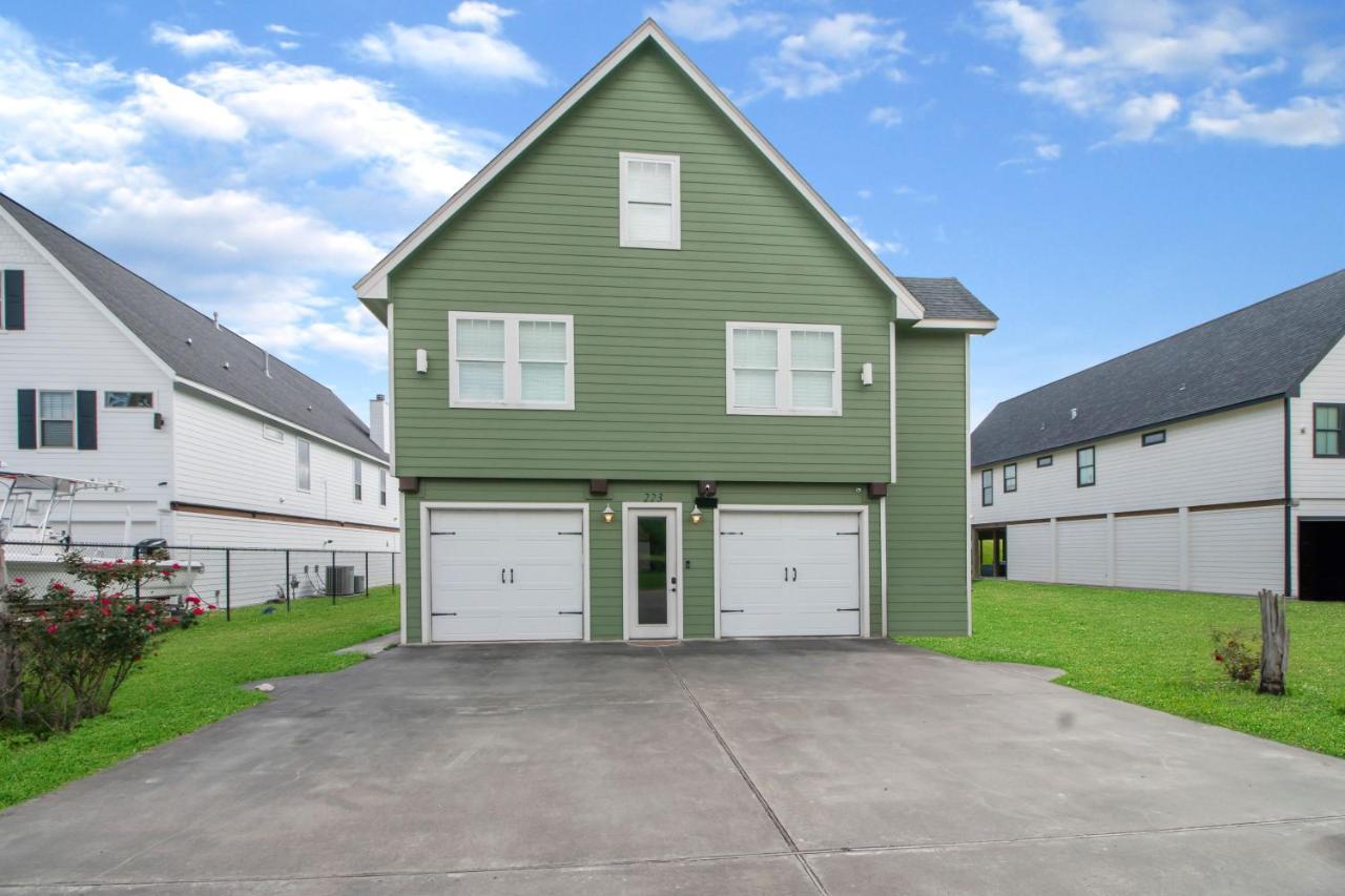 Luxury Waterfront Home Family And Pet Friendly Near Surfside Beach 11 Mins Freeport Dış mekan fotoğraf
