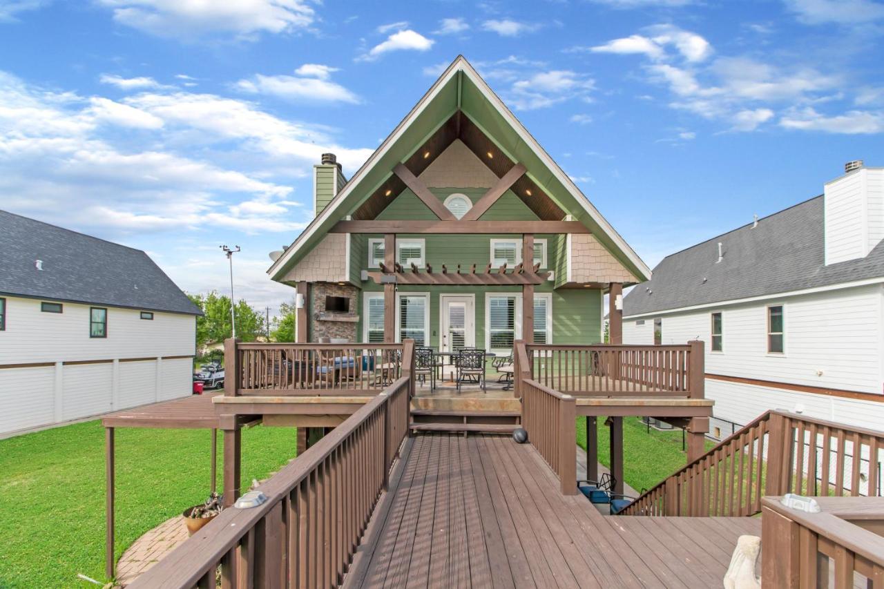 Luxury Waterfront Home Family And Pet Friendly Near Surfside Beach 11 Mins Freeport Dış mekan fotoğraf