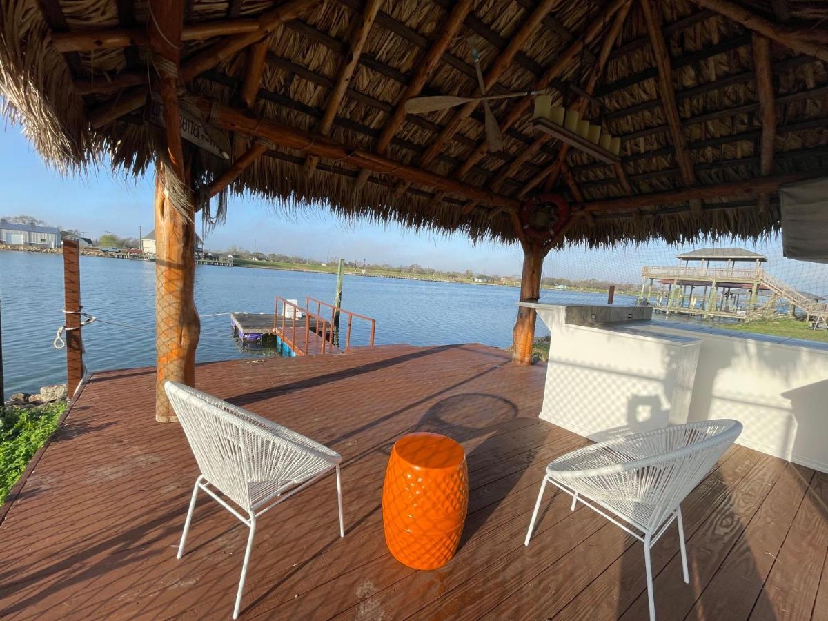 Luxury Waterfront Home Family And Pet Friendly Near Surfside Beach 11 Mins Freeport Dış mekan fotoğraf