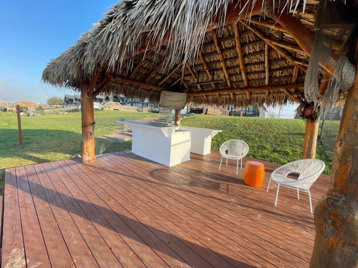 Luxury Waterfront Home Family And Pet Friendly Near Surfside Beach 11 Mins Freeport Dış mekan fotoğraf
