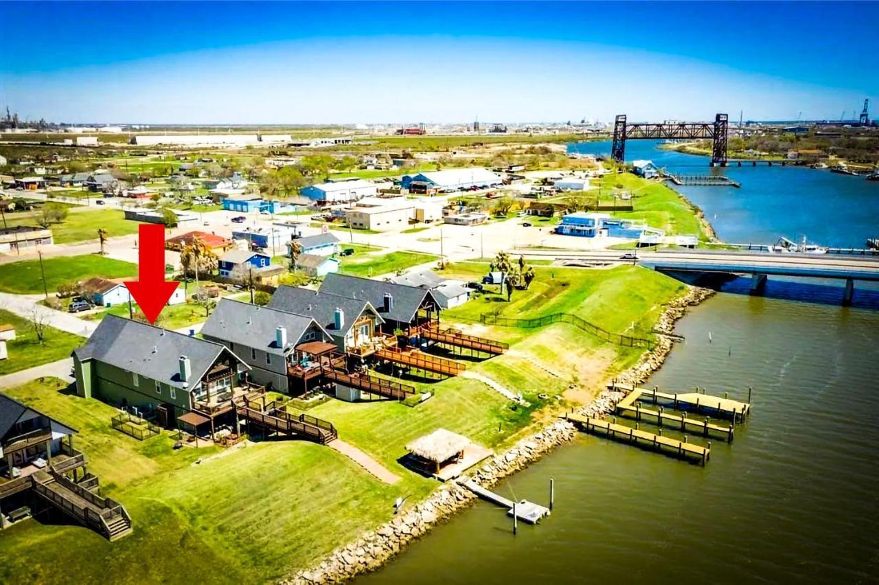Luxury Waterfront Home Family And Pet Friendly Near Surfside Beach 11 Mins Freeport Dış mekan fotoğraf
