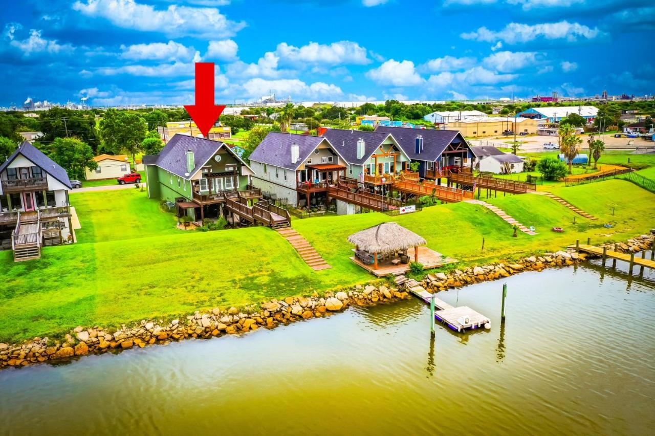 Luxury Waterfront Home Family And Pet Friendly Near Surfside Beach 11 Mins Freeport Dış mekan fotoğraf