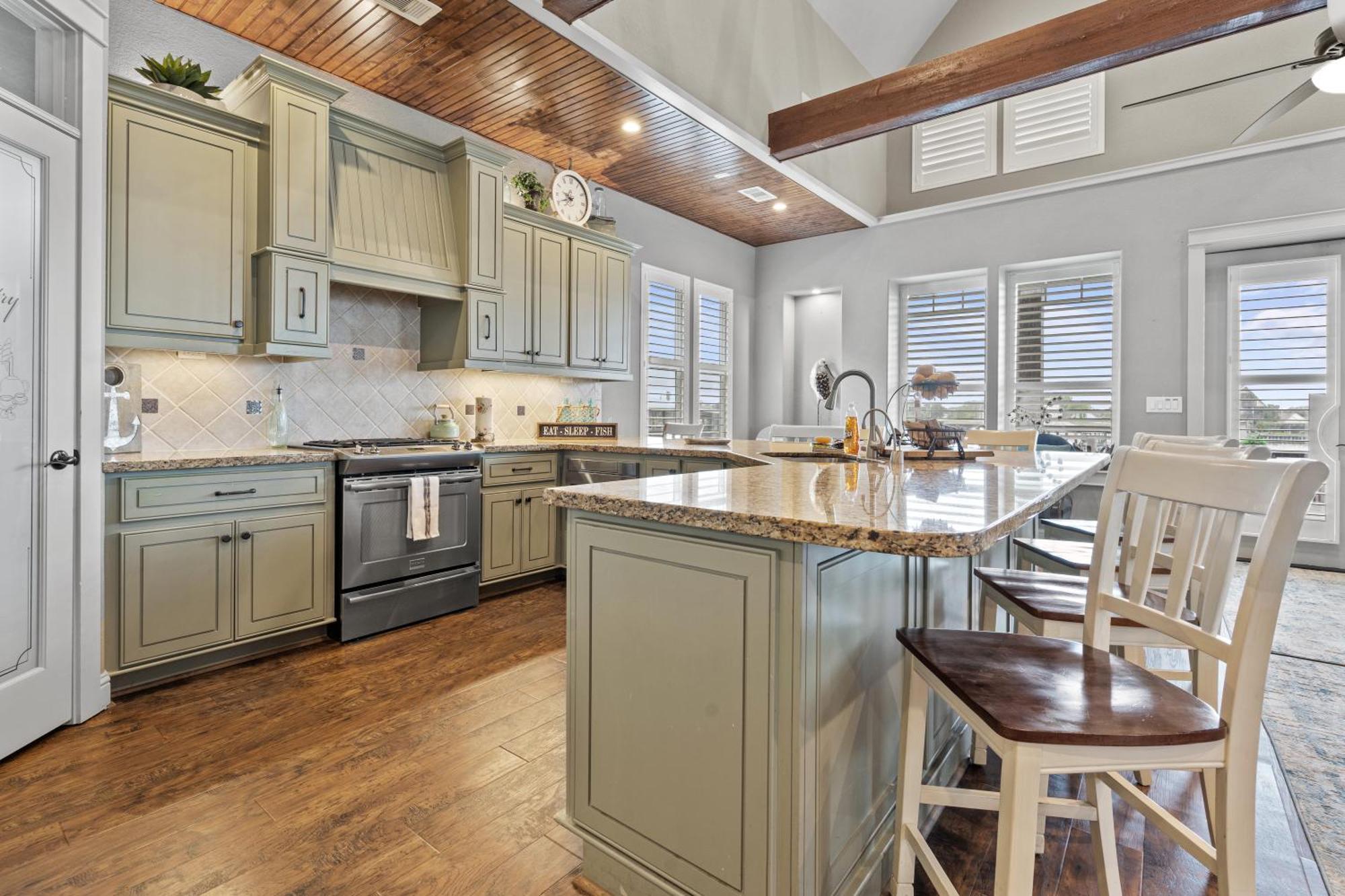 Luxury Waterfront Home Family And Pet Friendly Near Surfside Beach 11 Mins Freeport Dış mekan fotoğraf